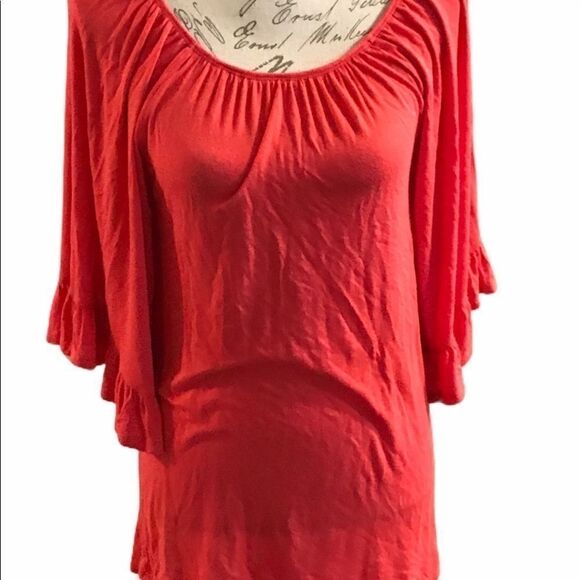 The Hanger Medium Women's Long Sleeve Tunic - Picture 3 of 9